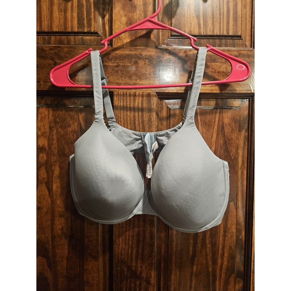 Victoria's Secret 38DDD Body By Victoria Lined Perfect Coverage Bra Gray